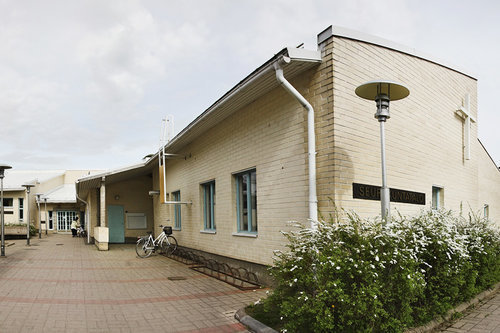 Hämeenlinna-Vanajan seurakunnan Jukolan Lintukodon seurakuntatalo ulkoa