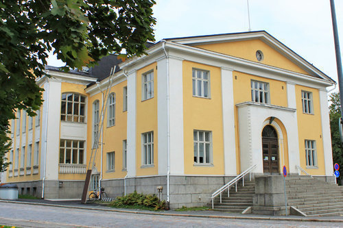 Hämeenlinnan kaupungin ja Hämeenlinna-Vanajan seurakunnan ylläpitämä Vapaaehtoiskeskus Pysäkki